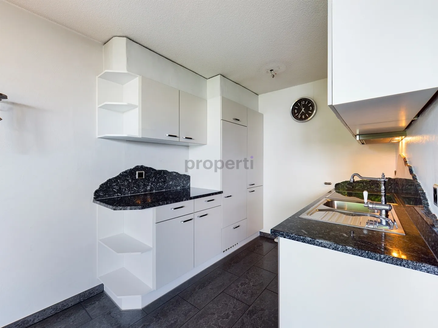 MAISON RÊVÉE AVEC EXPANSION MODERNE ET ESPACE VERT - Photo 4 sur 13