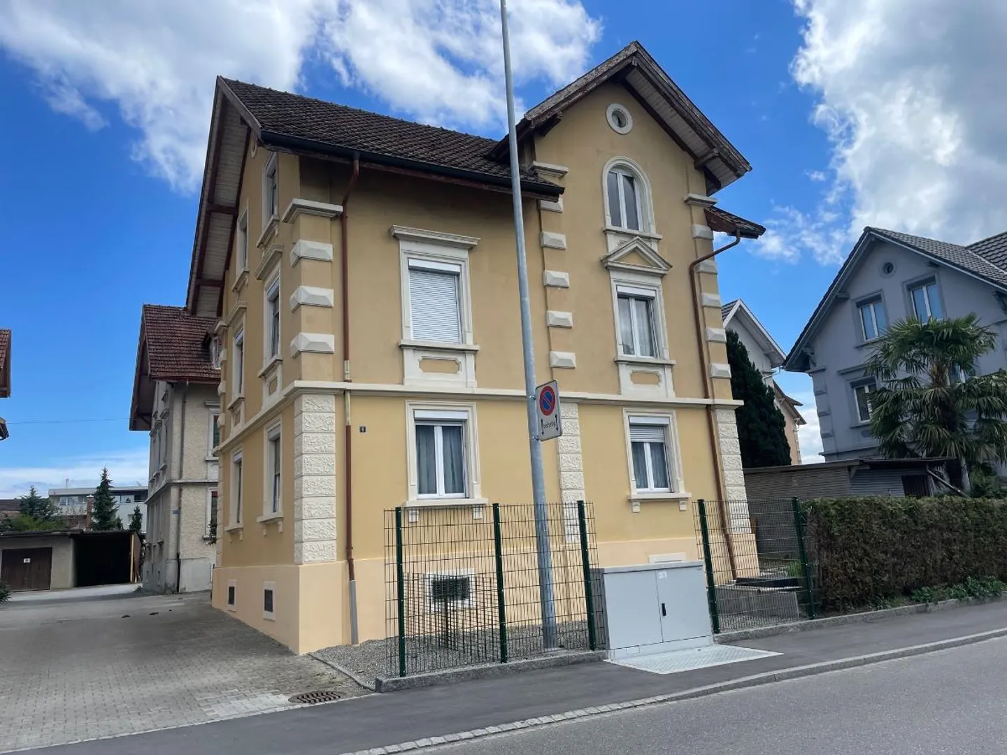 3.5 Room Apartment - Photo 2 of 5