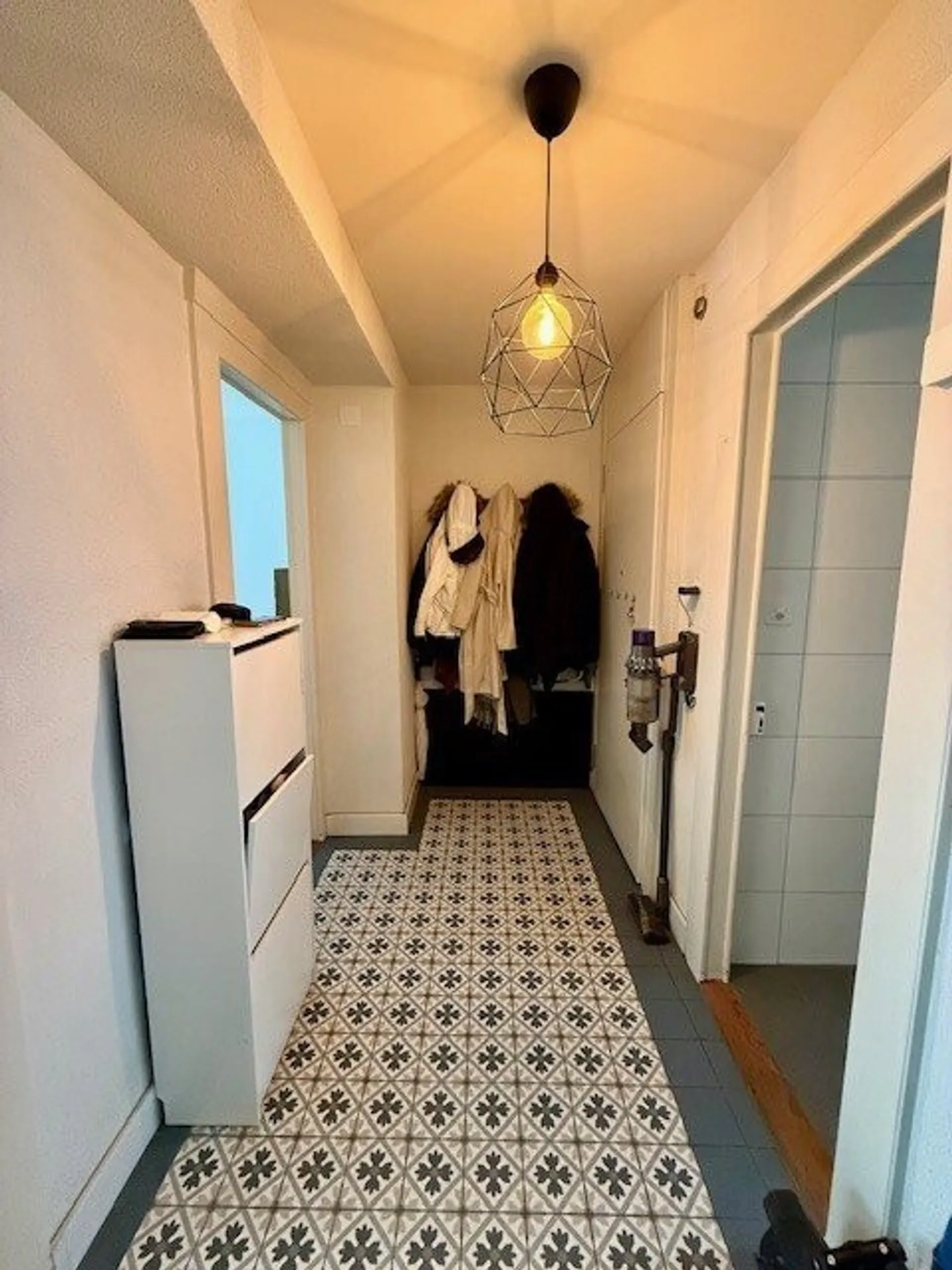 Appartement Charmant au Centre-Ville - Photo 2 sur 6