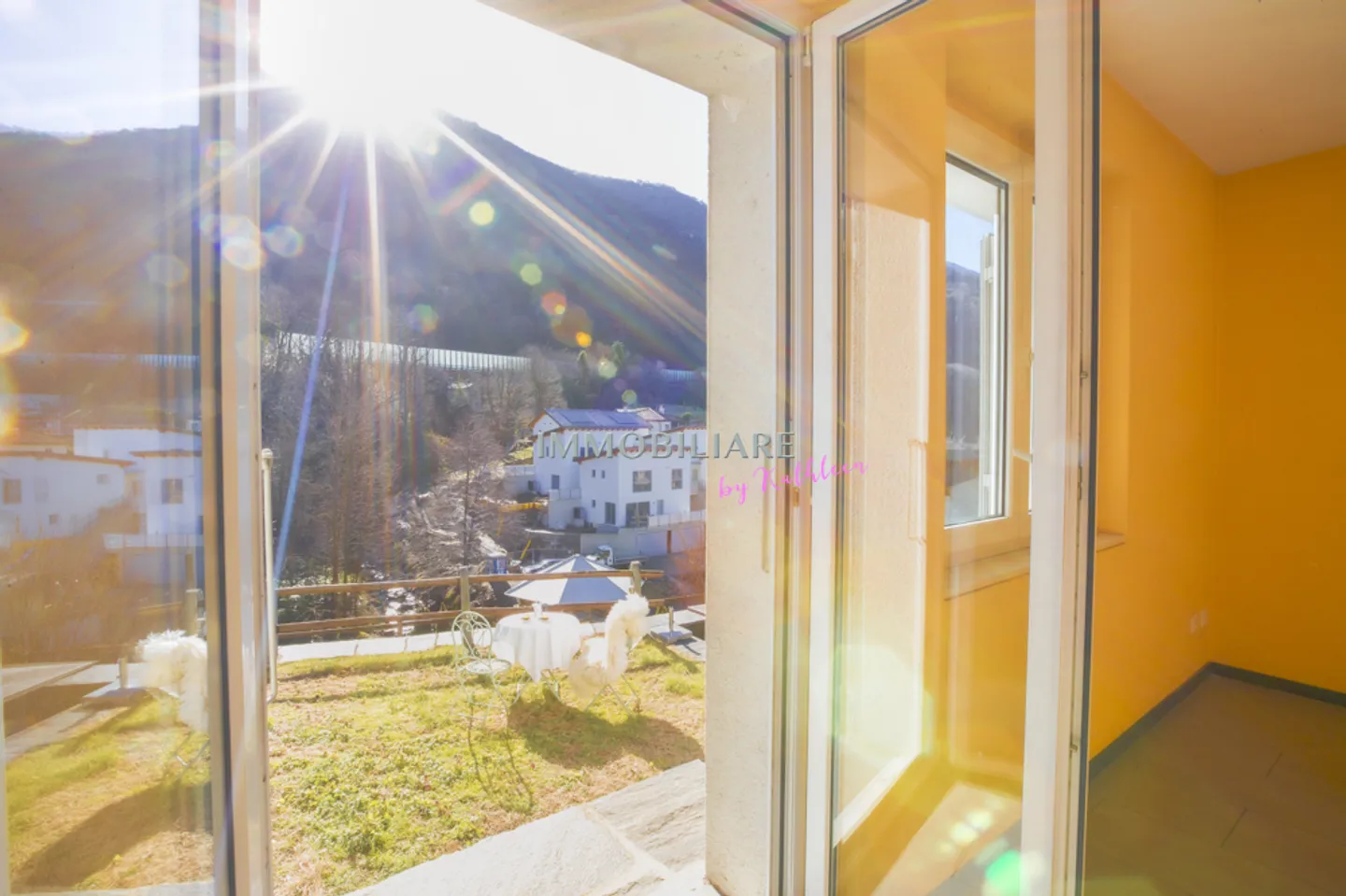 Villa mit Pool und grossem Garten, für Tiere geeignet, auch zum Bauen - Foto 5 von 13