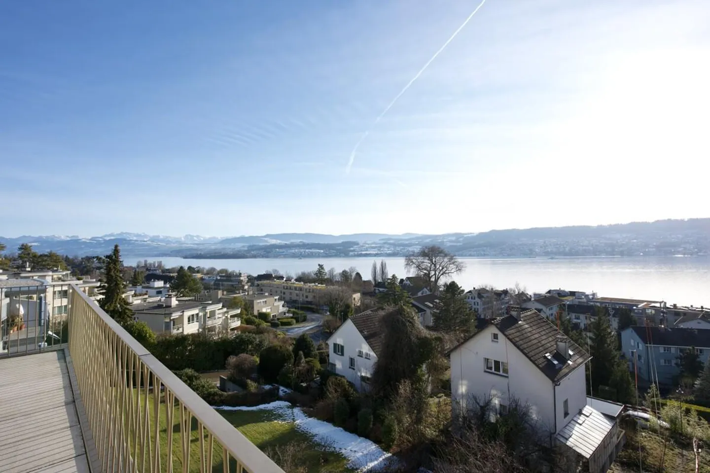 Exklusive Attikawohnung mit Panorama in Meilen - Foto 2 von 10