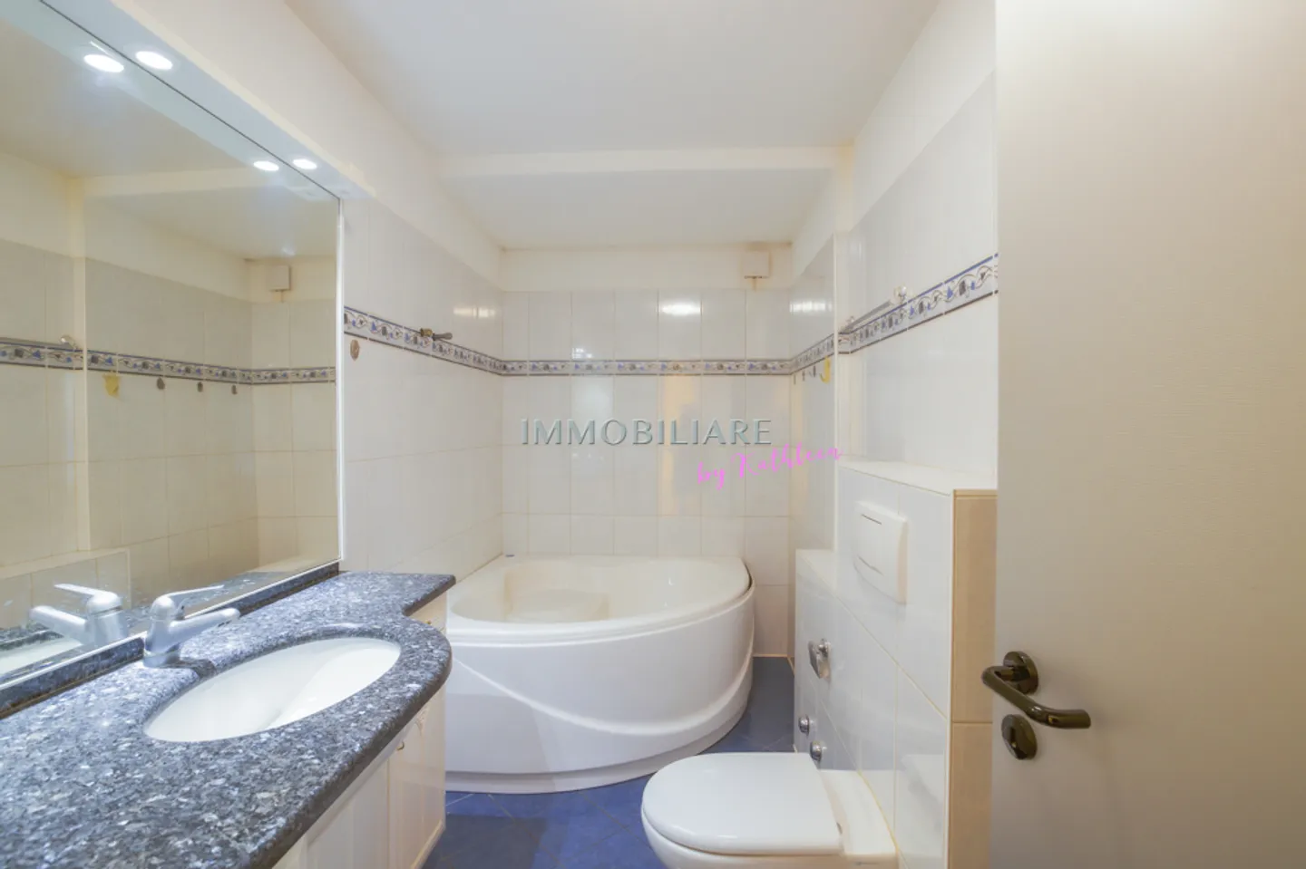 Villa mit Pool und grossem Garten, für Tiere geeignet, auch zum Bauen - Foto 8 von 13