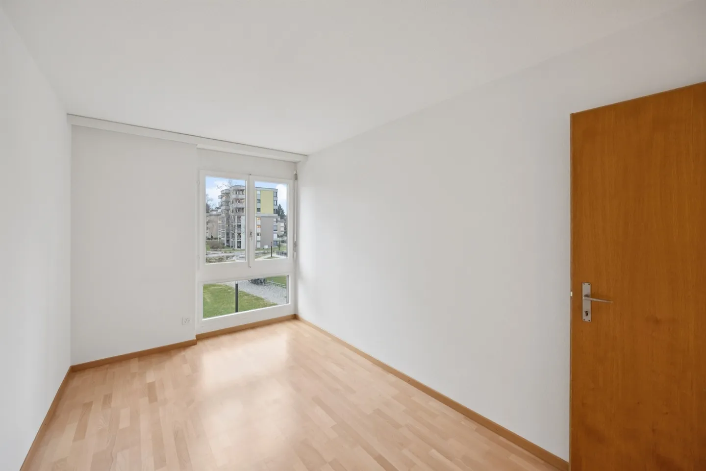 Spacious 4.5-room apartment in a desirable location! - Photo 4 of 8