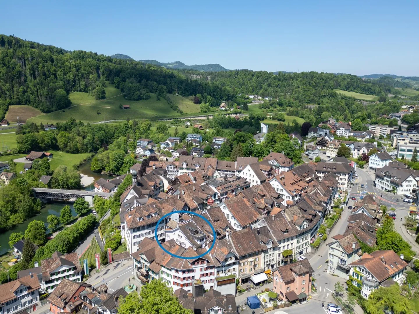 Appartamento unico con terrazza sul tetto - Foto 1 di 10