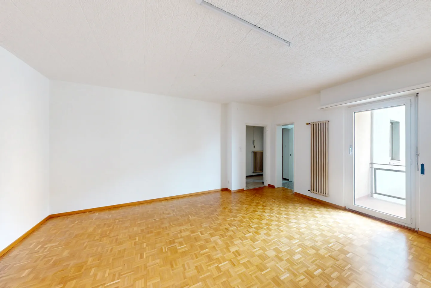 Appartement spacieux de 3,5 pièces à deux pas du centre - Photo 1 sur 9