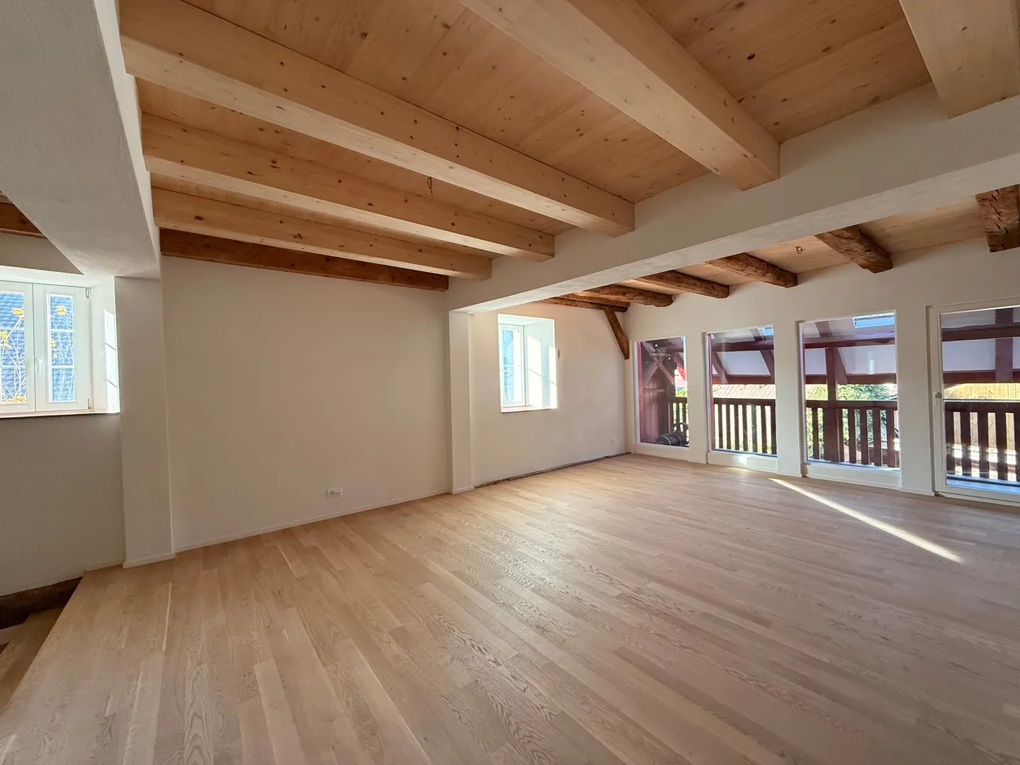 Vie exclusive avec caractère – Appartements entièrement rénovés dans une maison à colombages historique - Photo 3 sur 8