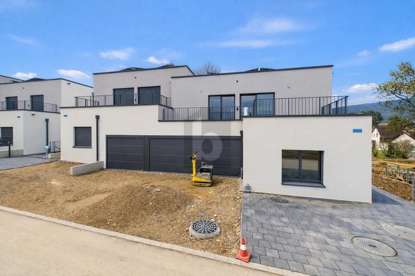 MINERGIE, AVEC DEUX TERRASSES ET UN ESPACE DE JARDIN - Photo 1 sur 6