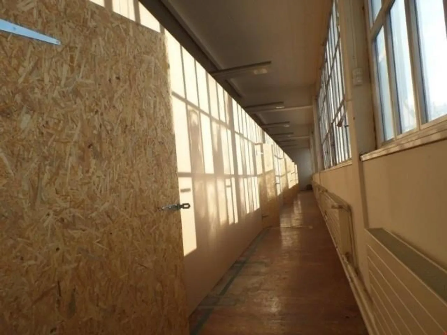 Selfstorage 8 - 15 m2 - Scatole di stoccaggio - da Fr. 125.-- - Foto 4 di 6