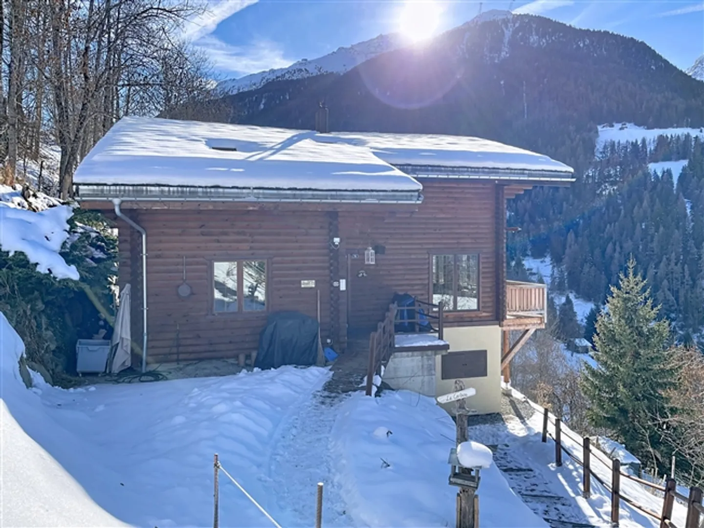 Cabina in legno canadese con due appartamenti e vista mozzafiato - Foto 12 di 20