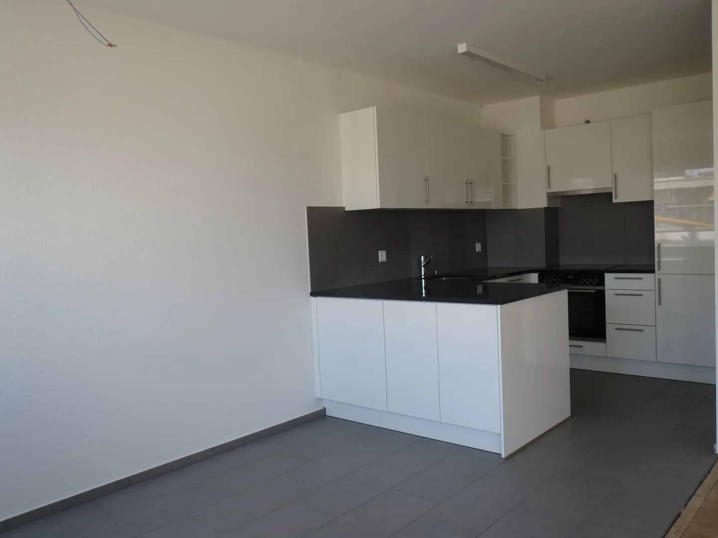 Bella, luminosa appartamento di 3,5 stanze - Foto 2 di 6