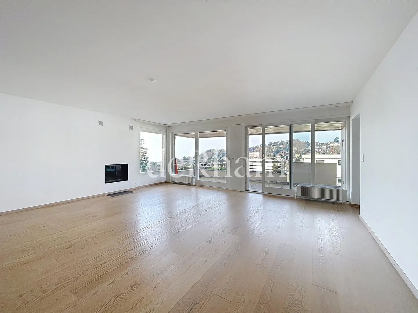 Stunning 4.5-room apartment with beautiful lake view! - Photo 3 of 13