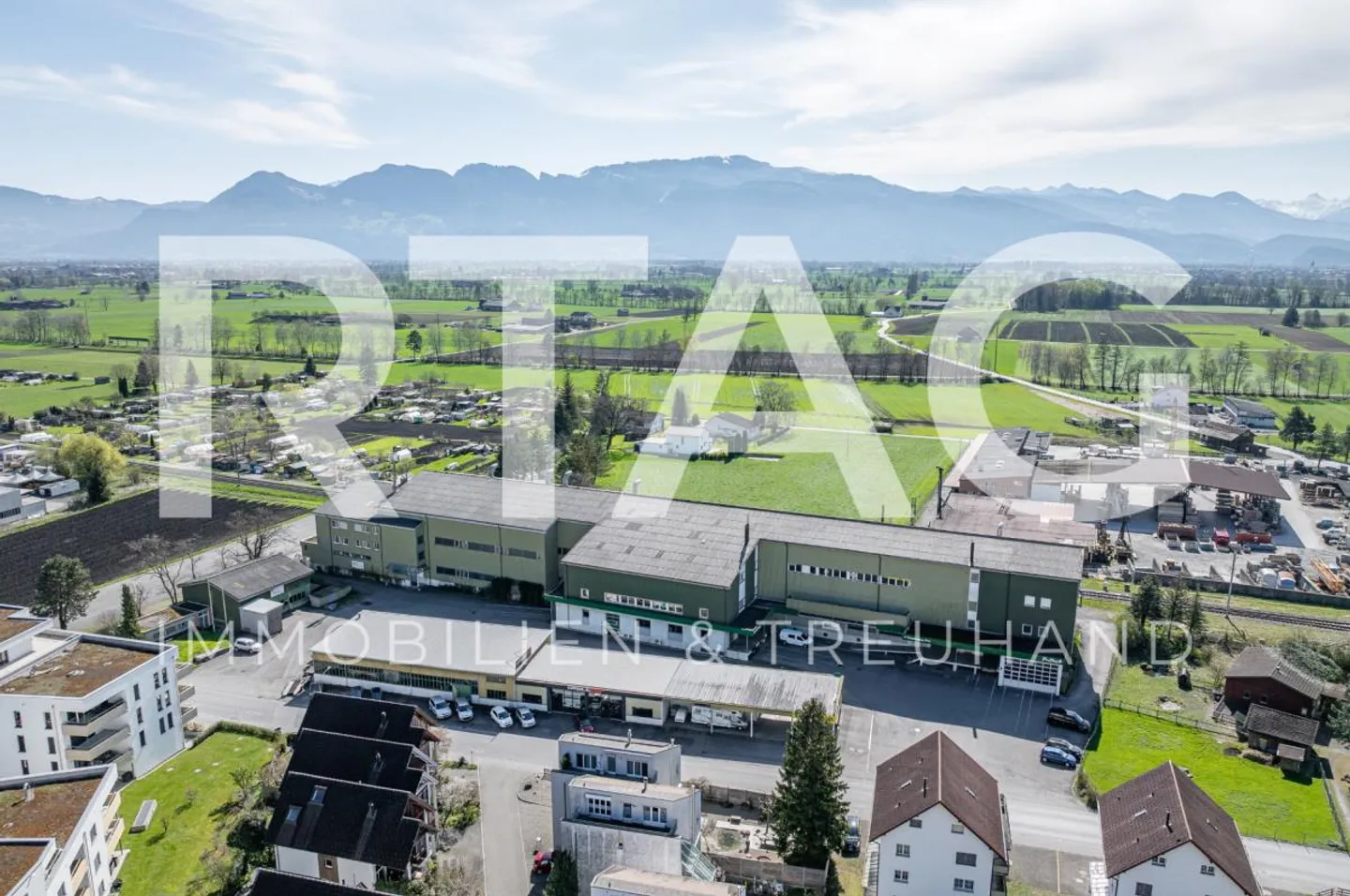 Gewerbeliegenschaft - Foto 1 von 9