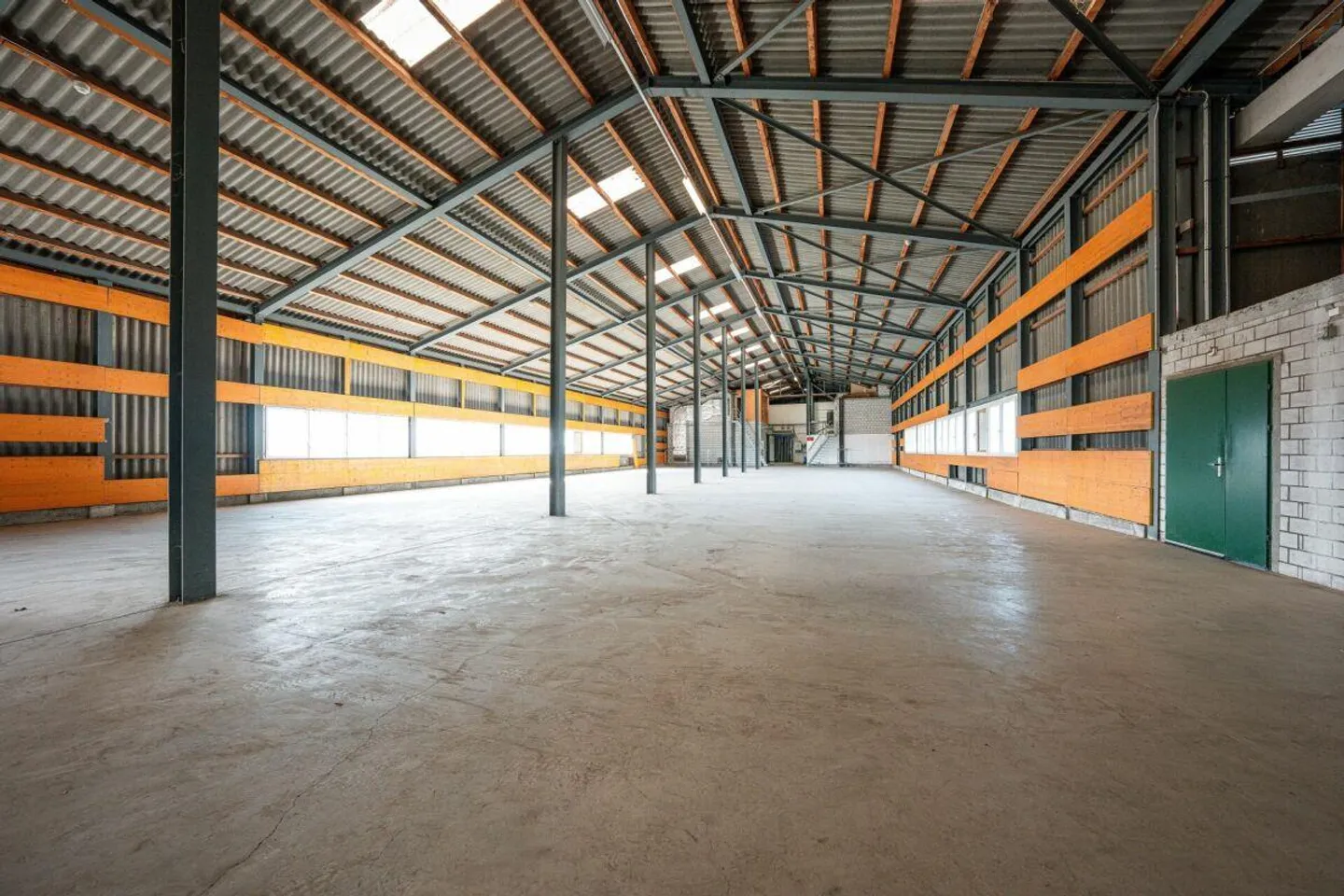 Gewerbeliegenschaft - Foto 5 von 9