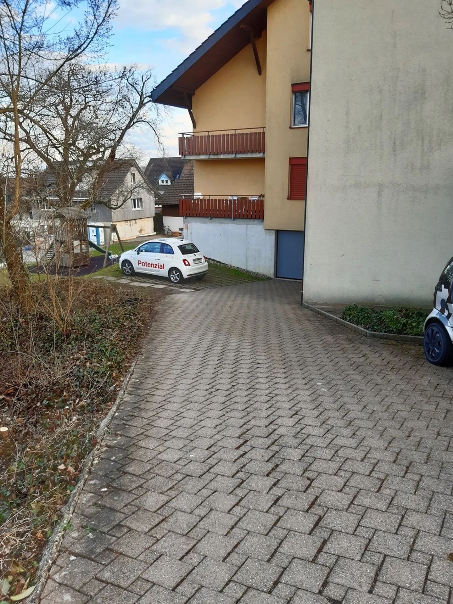 Vous cherchez un hébergement pour votre voiture ? - Photo 4 sur 4
