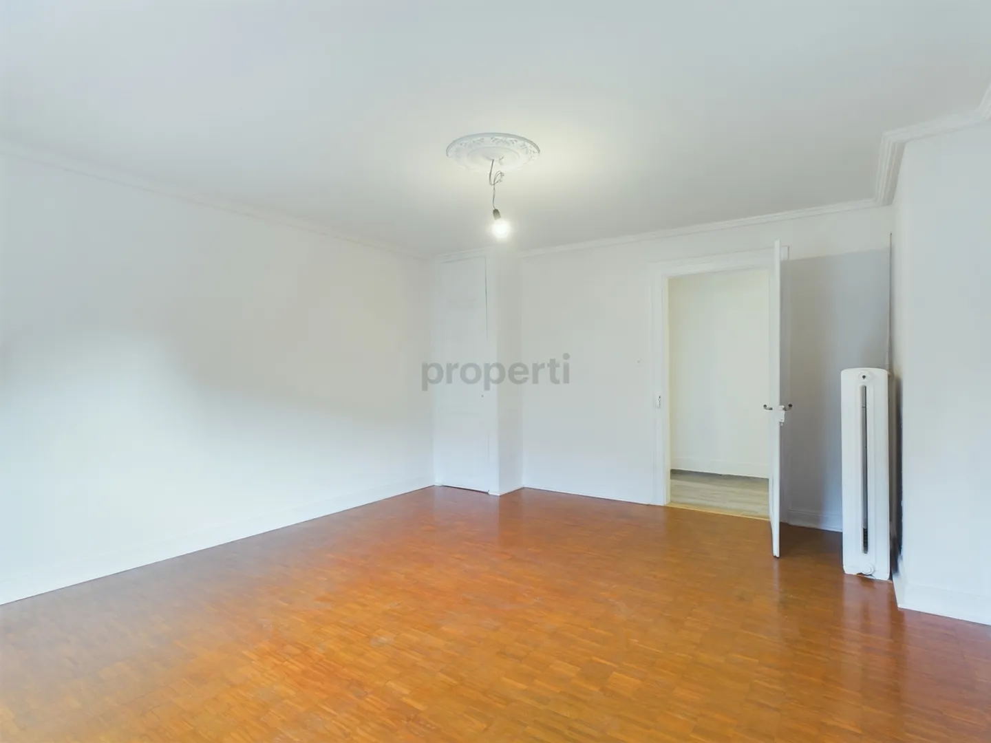 5.5 Room Apartment Central Location in Solothurn - Photo 2 of 9
