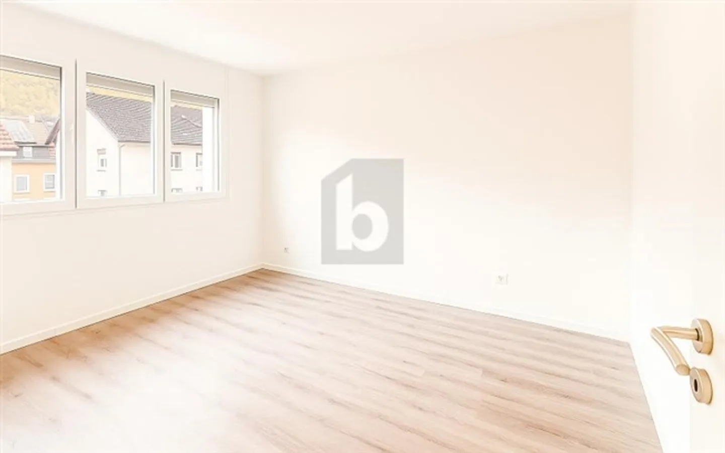 COMFORT AND MODERNITY JUST A STONE'S THROW FROM AMENITIES - Photo 3 of 6