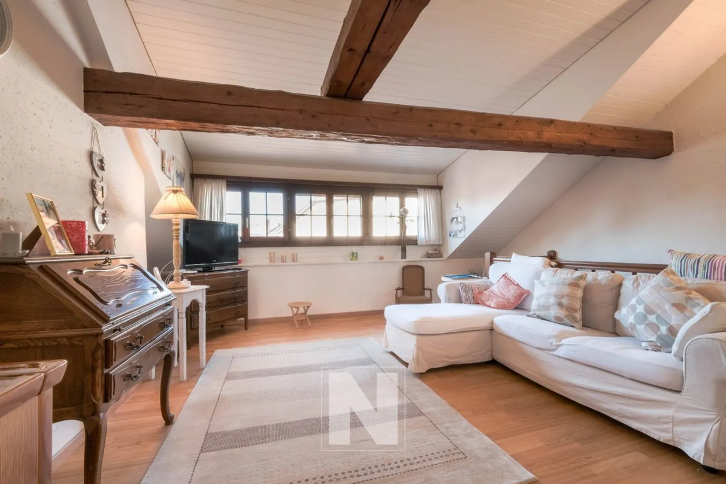 Begnins - Village house with 5.5 rooms and 163m2 of living space with expansion potential - Photo 7 of 13
