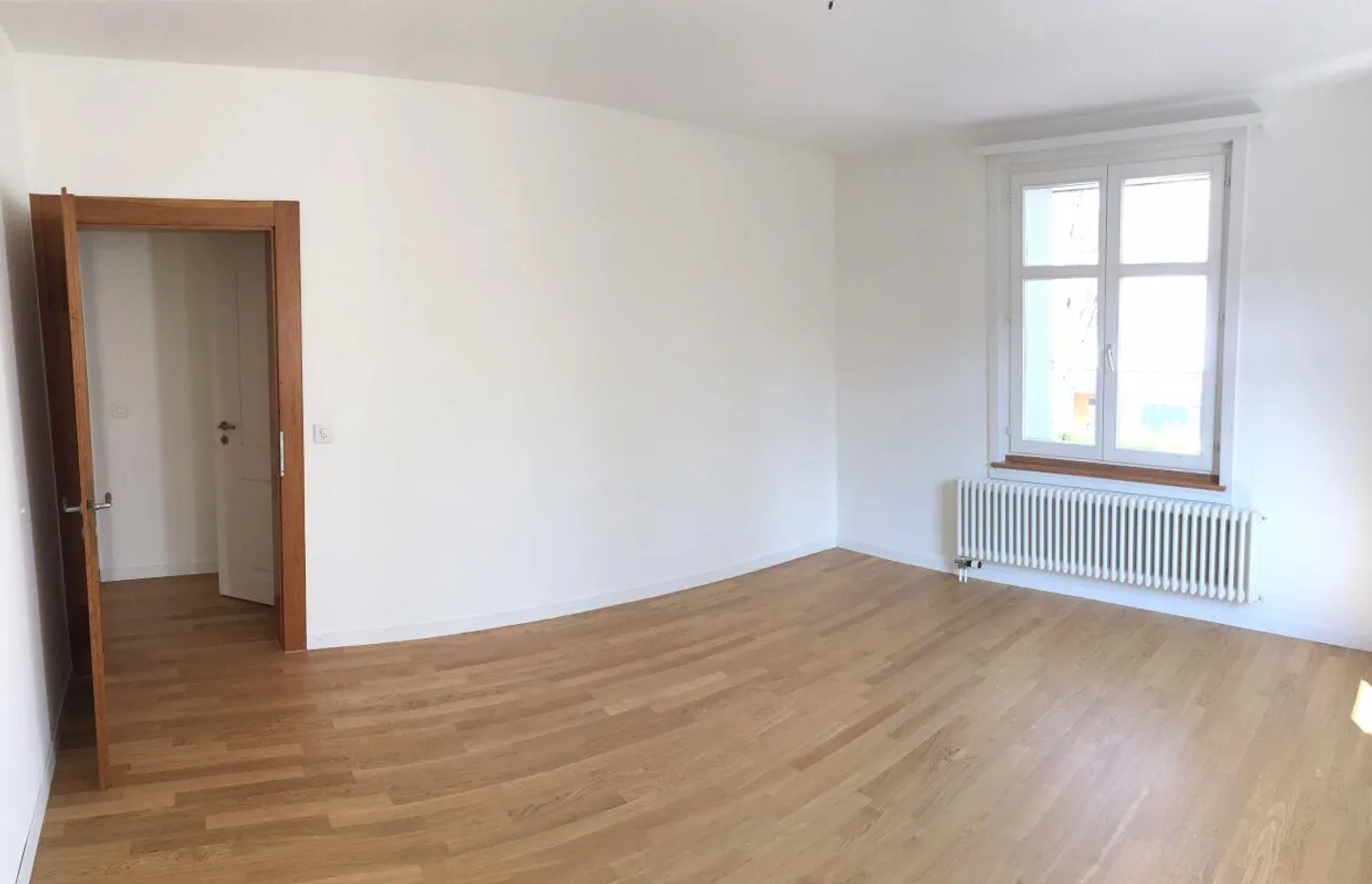 Appartamento spazioso con balcone ai margini del centro storico - Foto 8 di 9