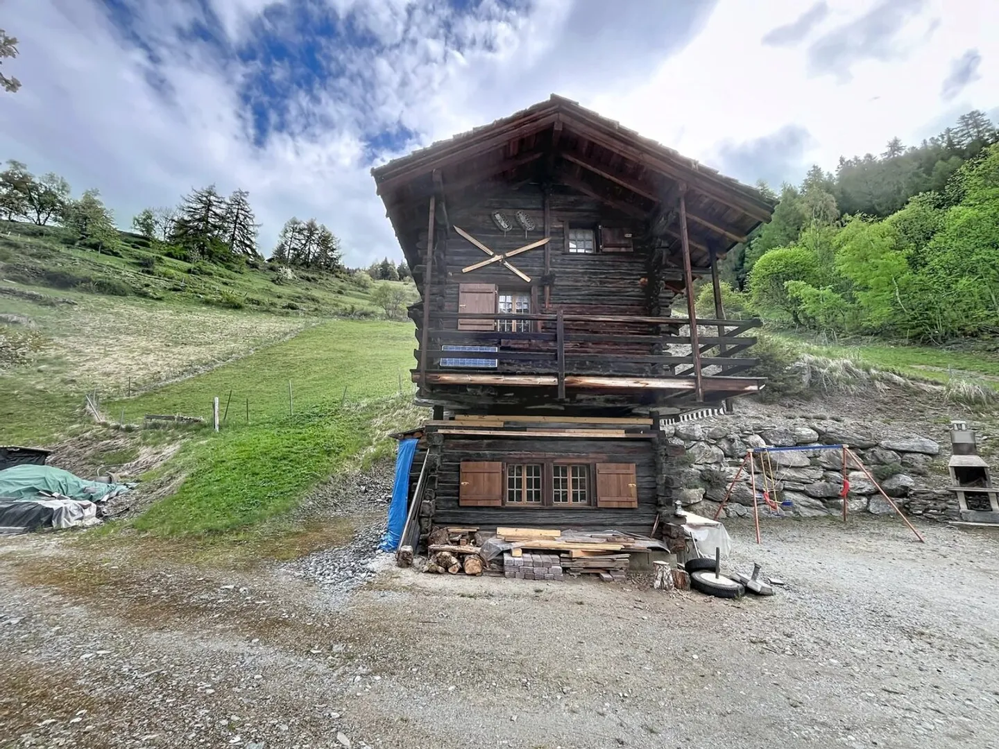 Chalet Incantevole nel Val d'Anniviers - Foto 1 di 11