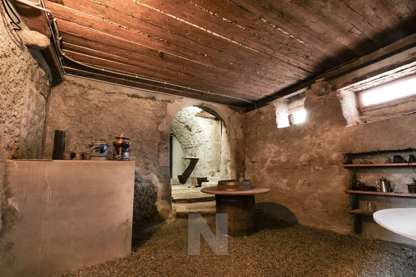 Begnins - Village house with 5.5 rooms and 163m2 of living space with expansion potential - Photo 11 of 13