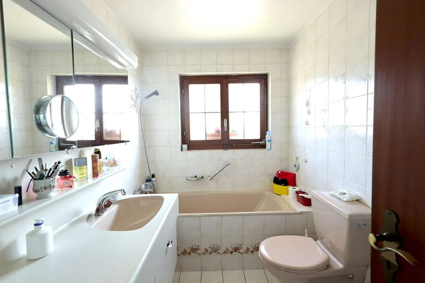 6.5 Room House - Photo 11 of 12