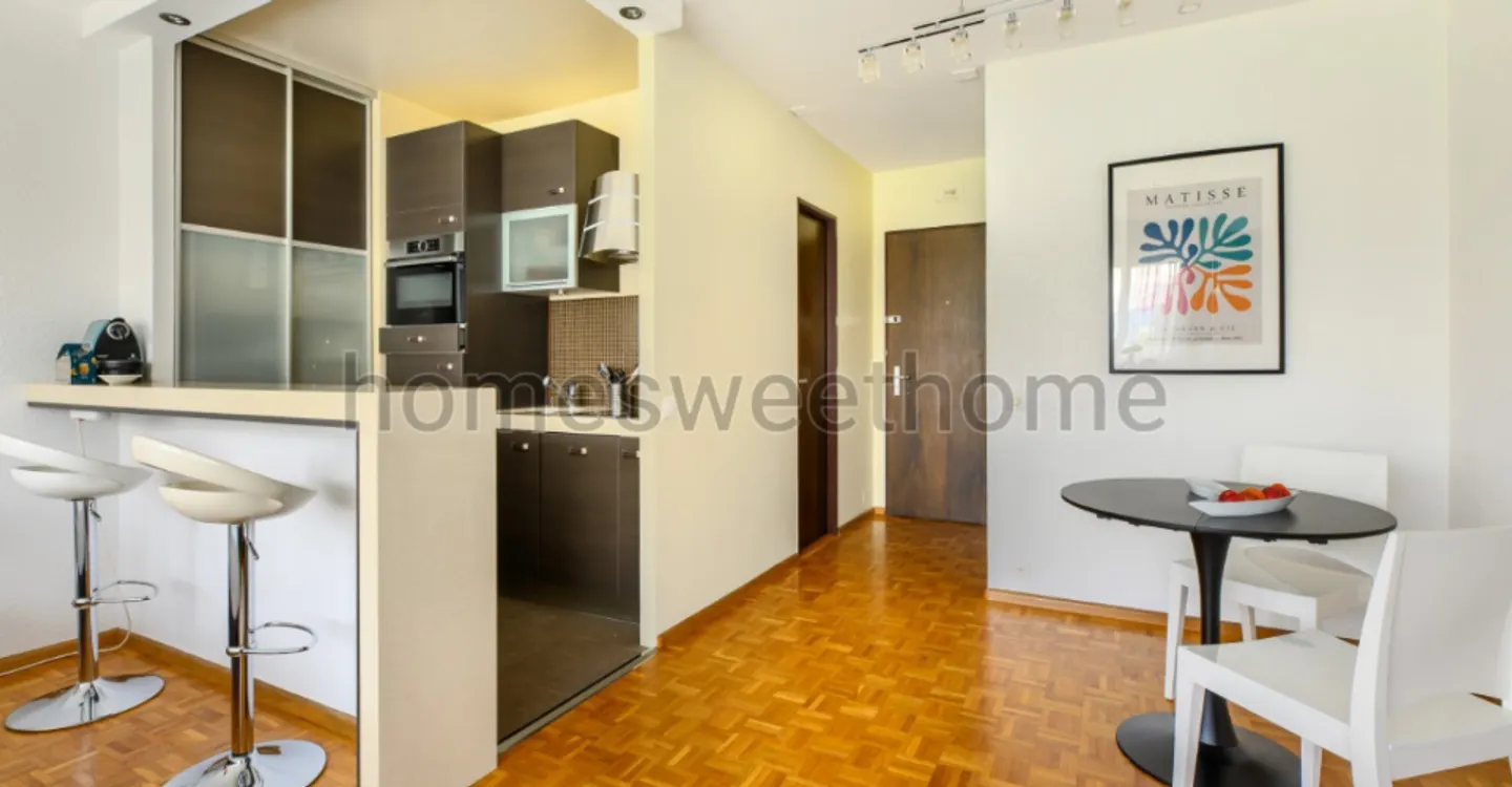 1.5-room apartment Dumas (avenue) - Photo 1 of 6