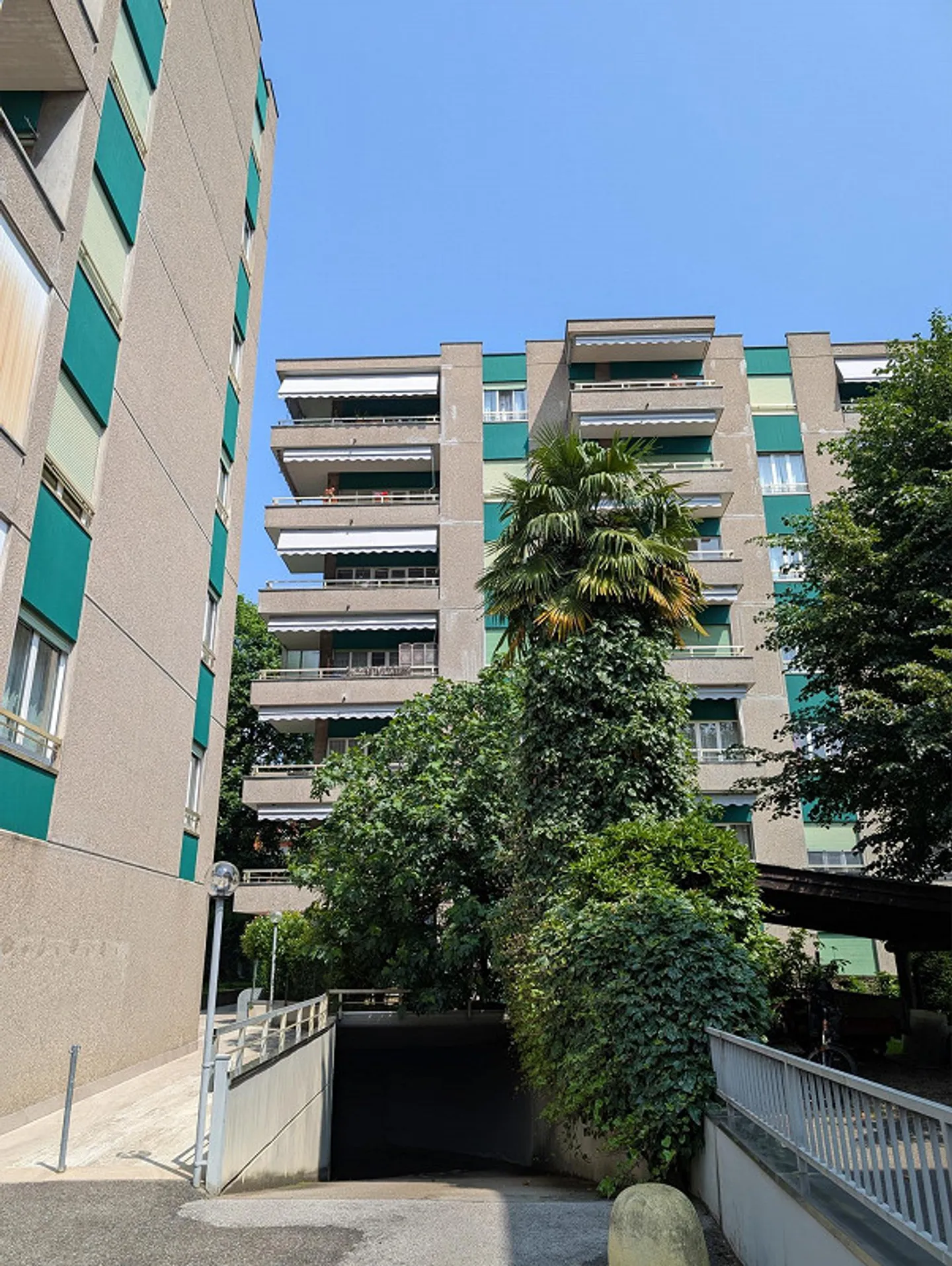 ACCOGLIENTE APPARTAMENTO DI 3.5 LOCALI CON TERRAZZA E GIARDINO" - Foto 12 di 13