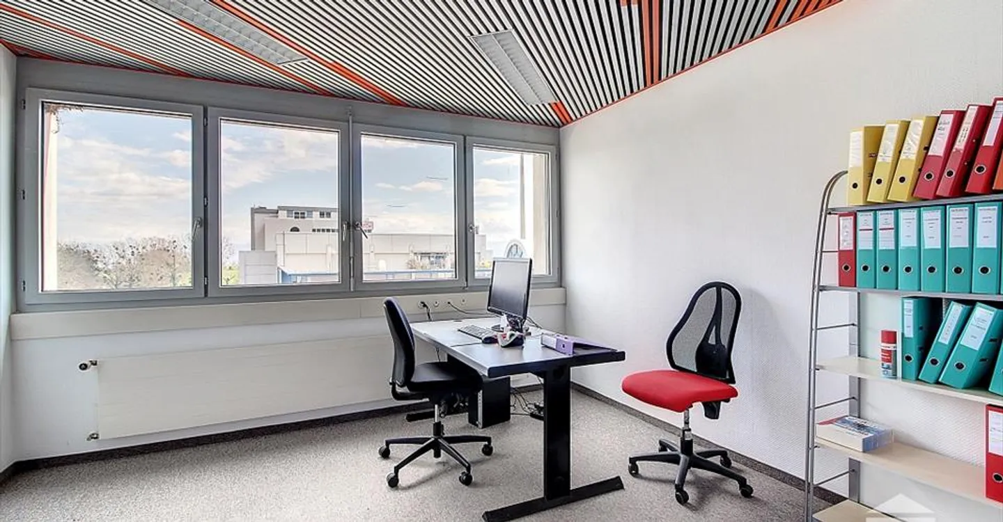 Bureau à louer - Photo 1 sur 10
