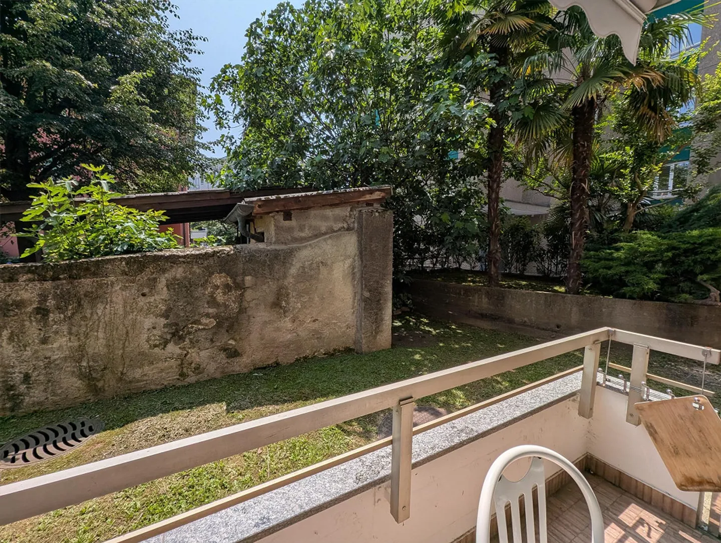 ACCOGLIENTE APPARTAMENTO DI 3.5 LOCALI CON TERRAZZA E GIARDINO" - Foto 11 di 13