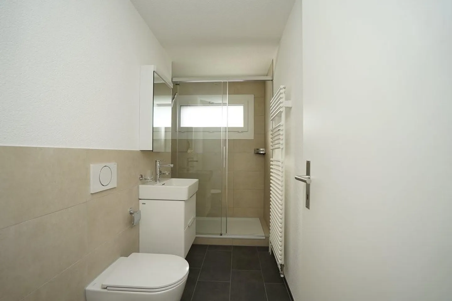 Grosszügige 6.5-Zimmer-Wohnung - Foto 4 von 10