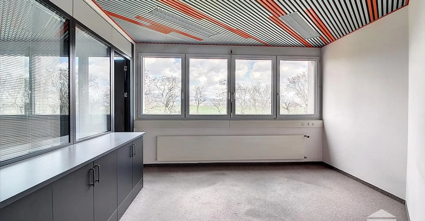 Bureau à louer - Photo 5 sur 10