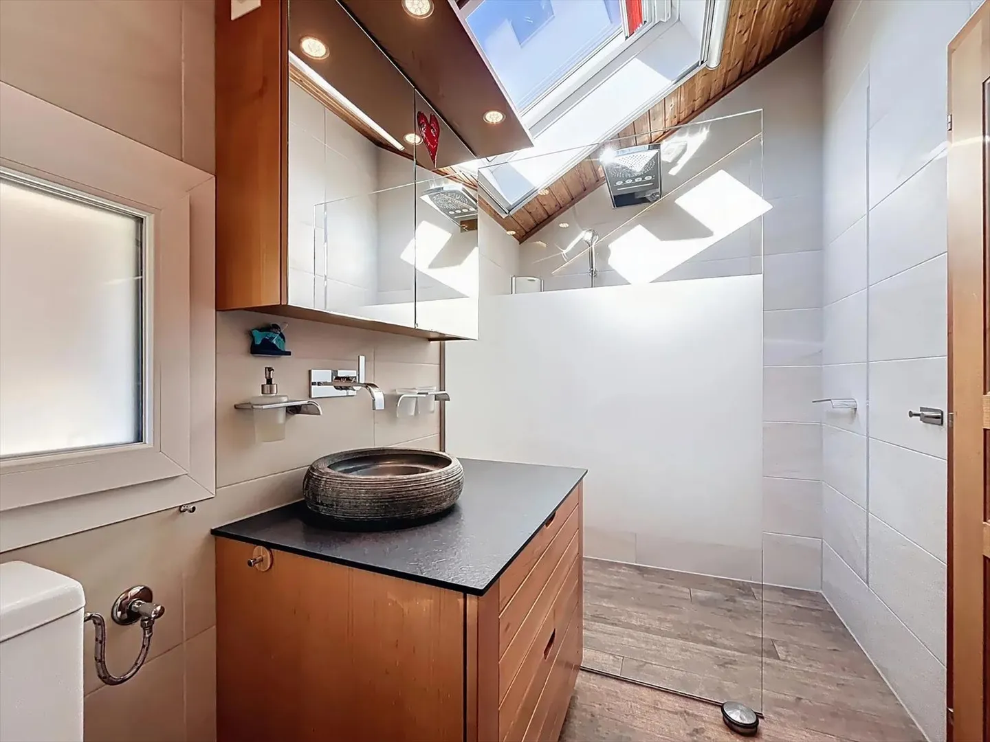 Magnifica villa familiare con studio privato! - Foto 9 di 13