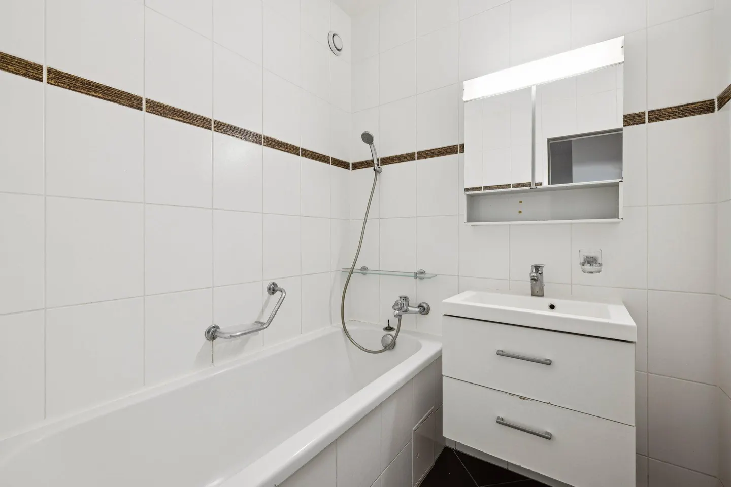 Charmant Appartement à Vernier - Photo 6 sur 13
