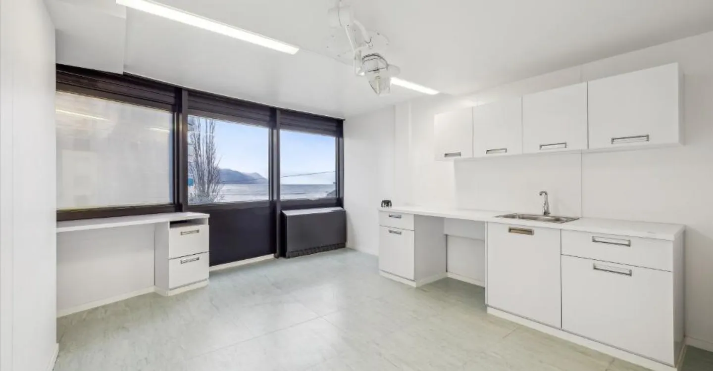 Il tuo futuro spazio commerciale nel cuore di Montreux - Foto 2 di 6
