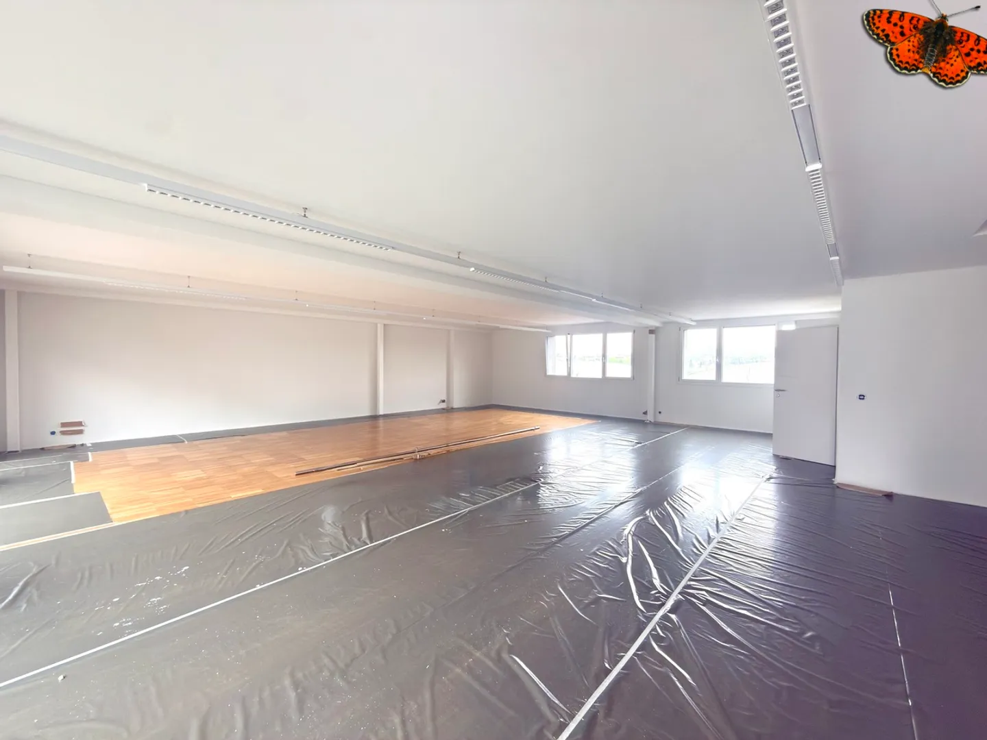 Uffici moderni e luminosi in una zona rinomata! - Foto 3 di 7