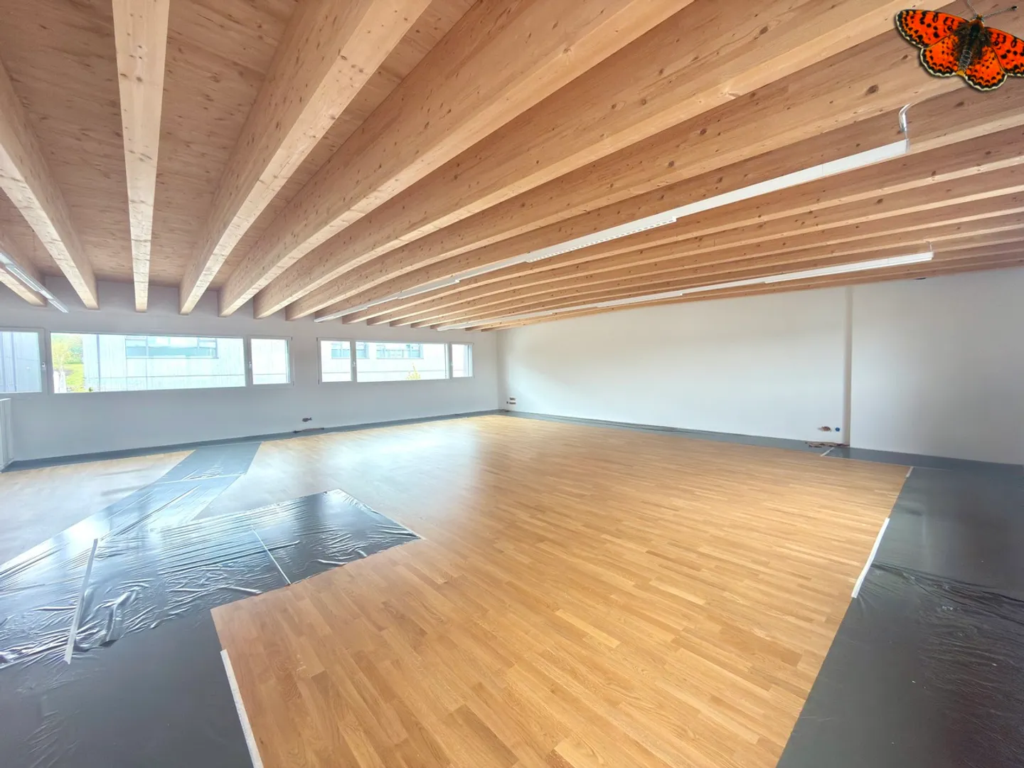 Uffici moderni e luminosi in una zona rinomata! - Foto 4 di 7