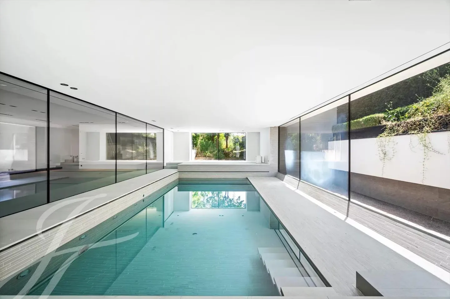 10-room House - Photo 12 of 13