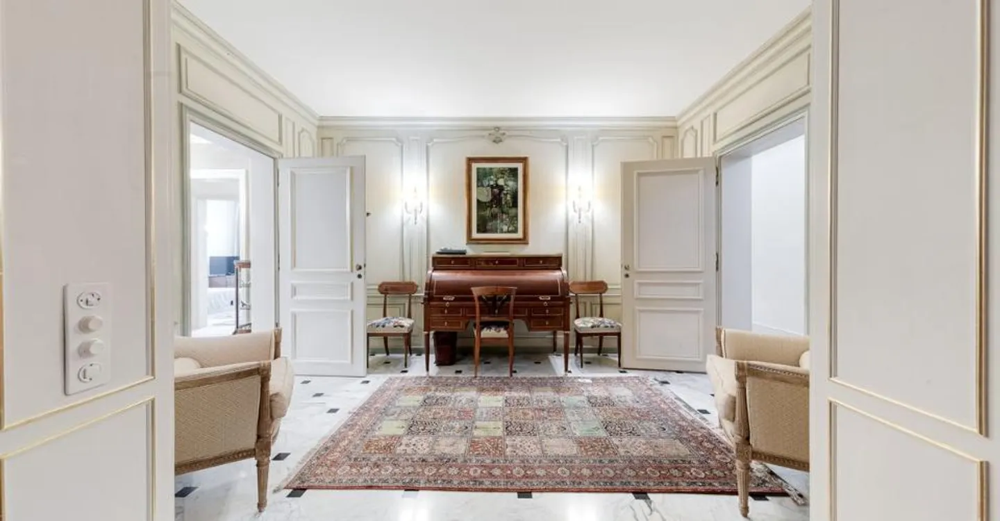 Exceptional apartment in an exceptional location - Photo 7 of 13