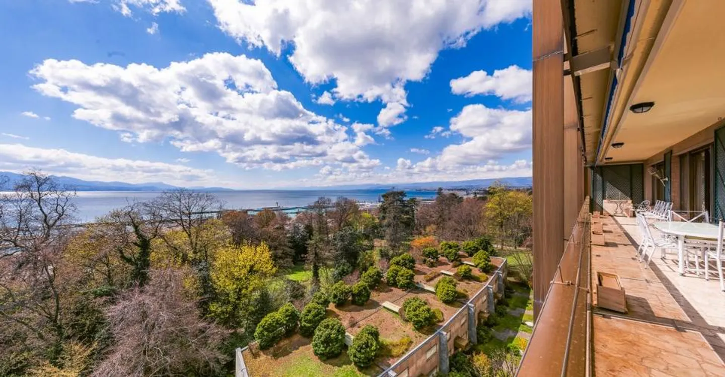 Exceptional apartment in an exceptional location - Photo 9 of 13