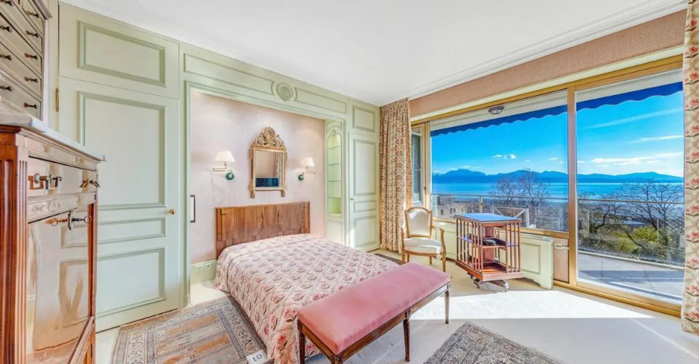 Exceptional apartment in an exceptional location - Photo 13 of 13