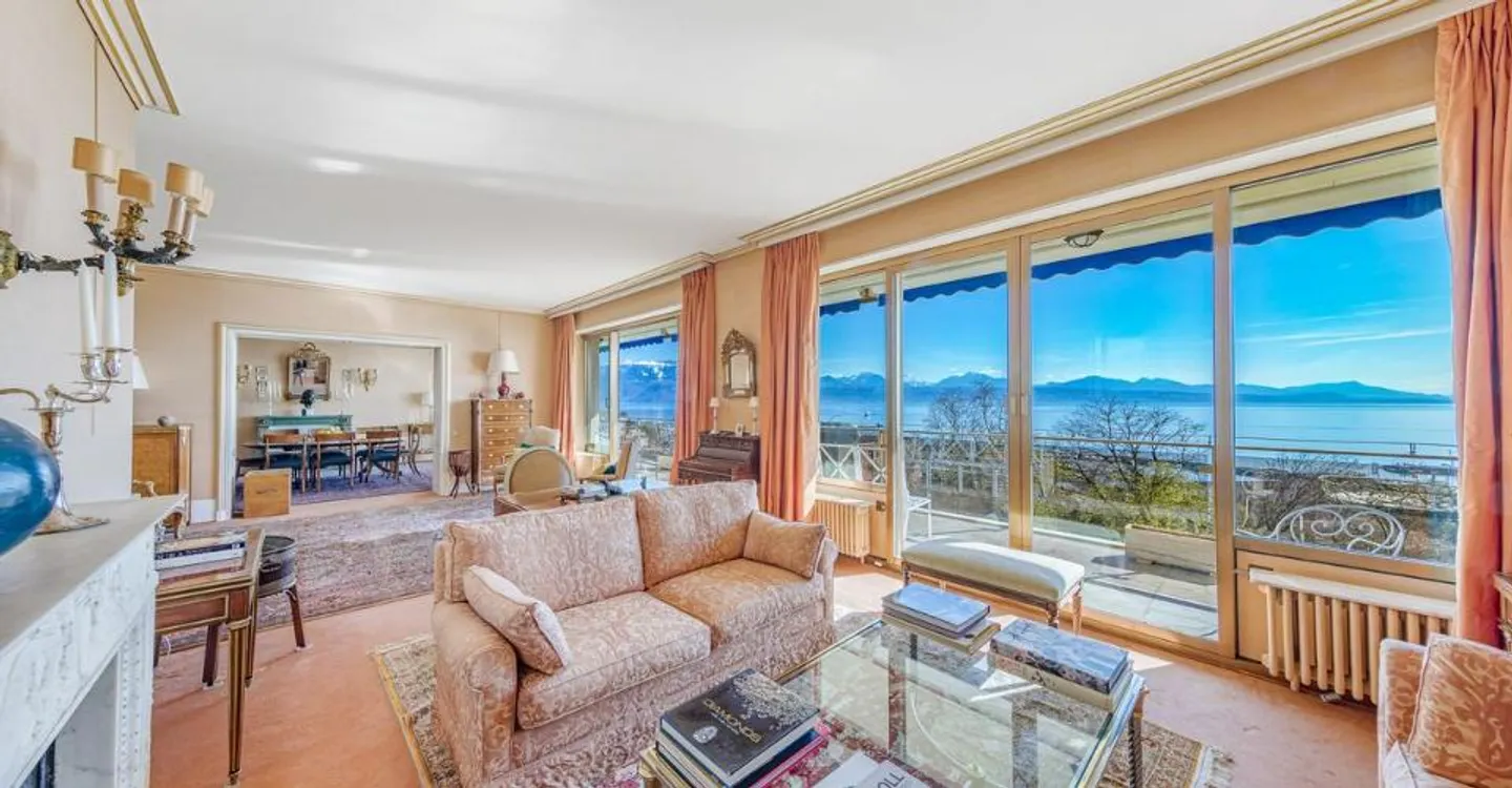 Exceptional apartment in an exceptional location - Photo 3 of 13