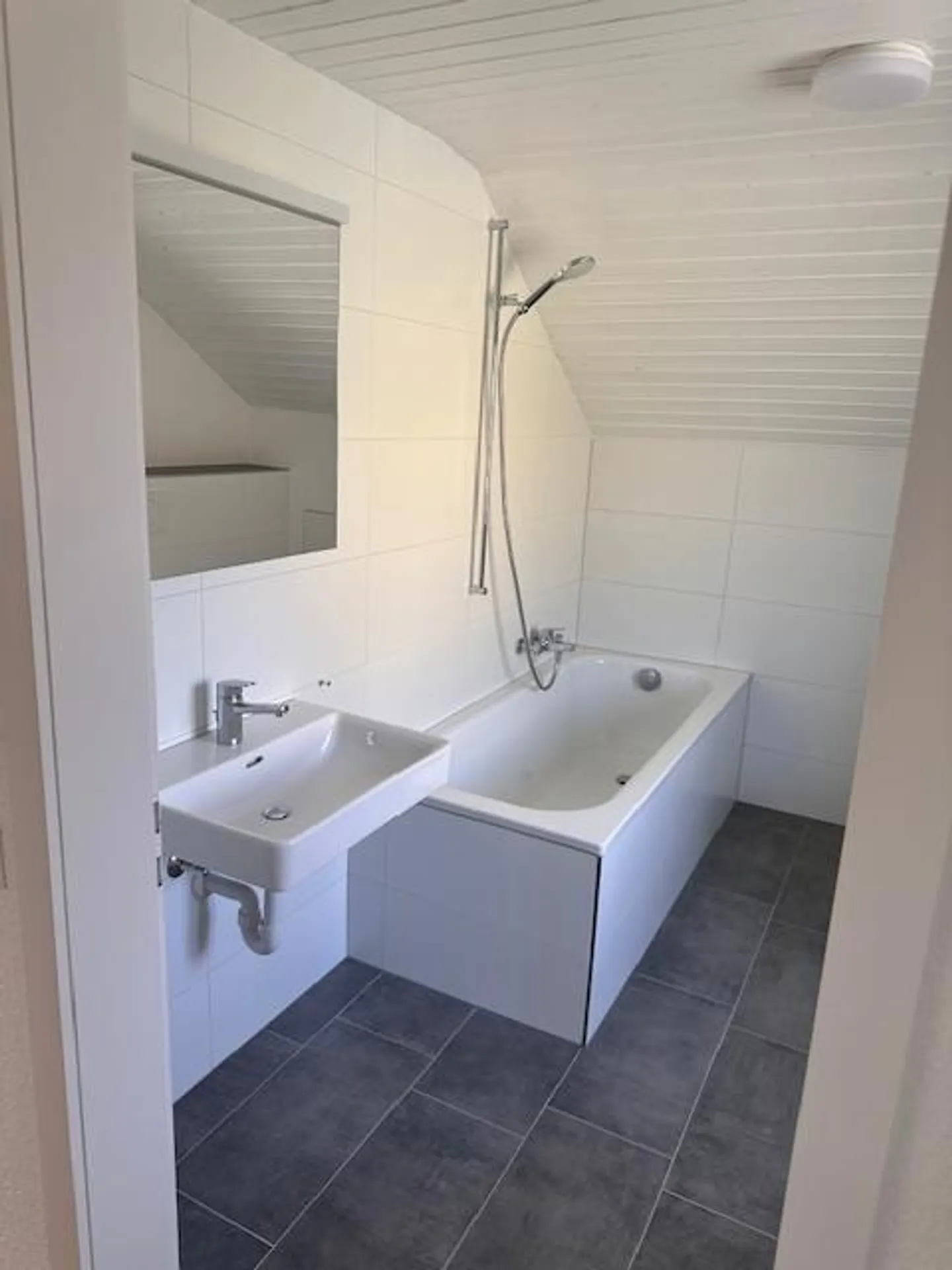 Appartamento mansardato 3,5 locali 2° piano - Foto 4 di 22
