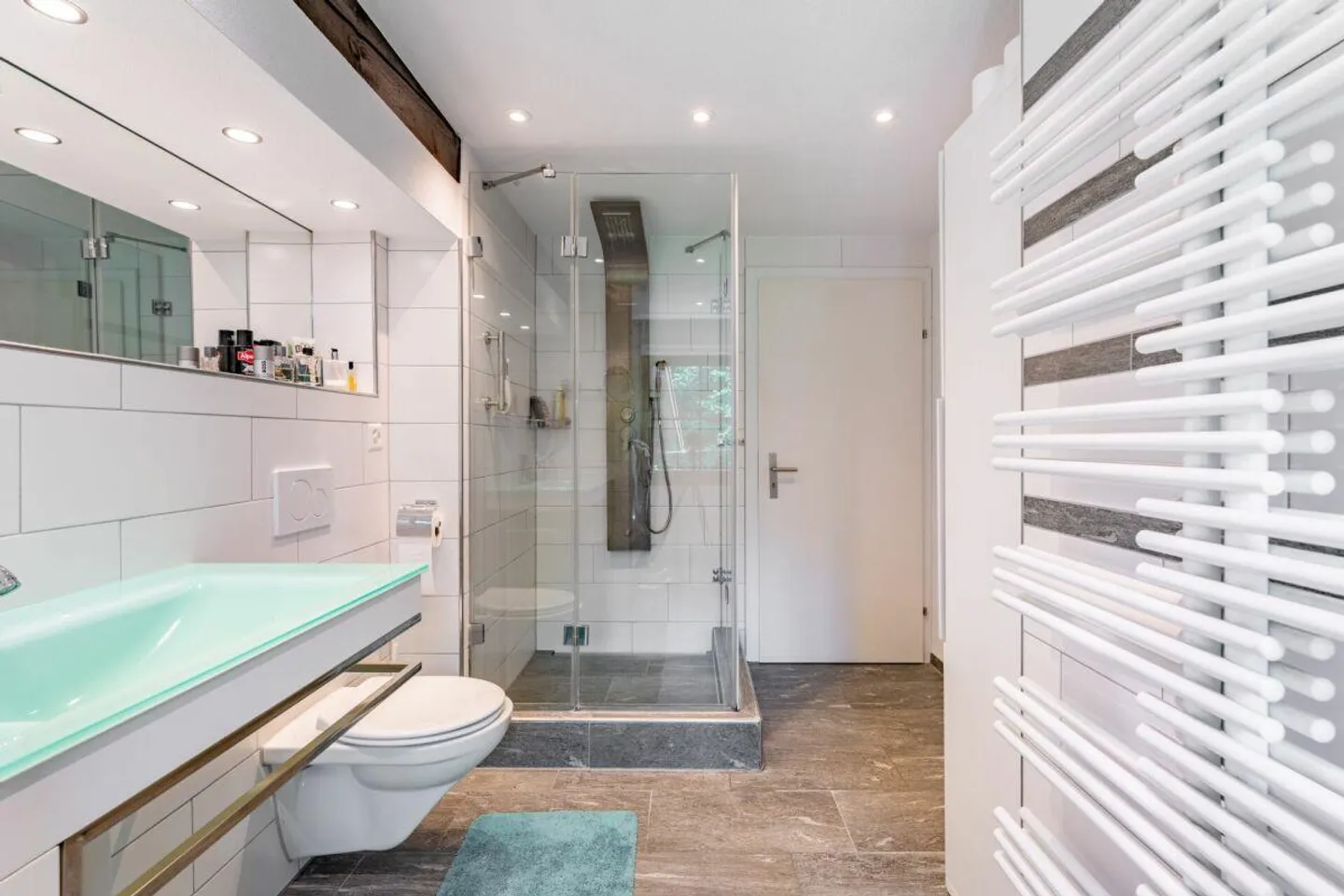 Es stattlechs Eifamiliehuus i ländlecher Omgäbig - Foto 9 von 12