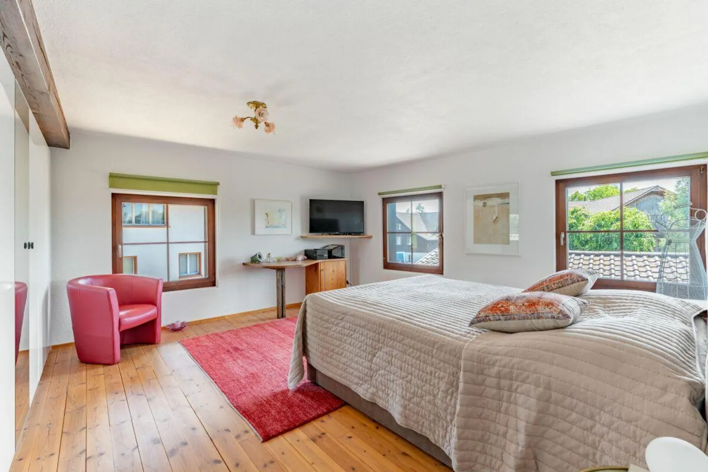 Es stattlechs Eifamiliehuus i ländlecher Omgäbig - Foto 10 von 12