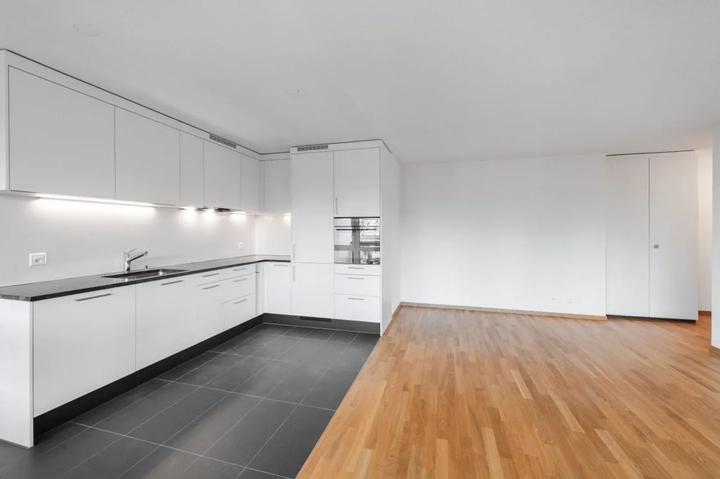 Helle Wohnung nahe Gurten - Foto 3 von 7
