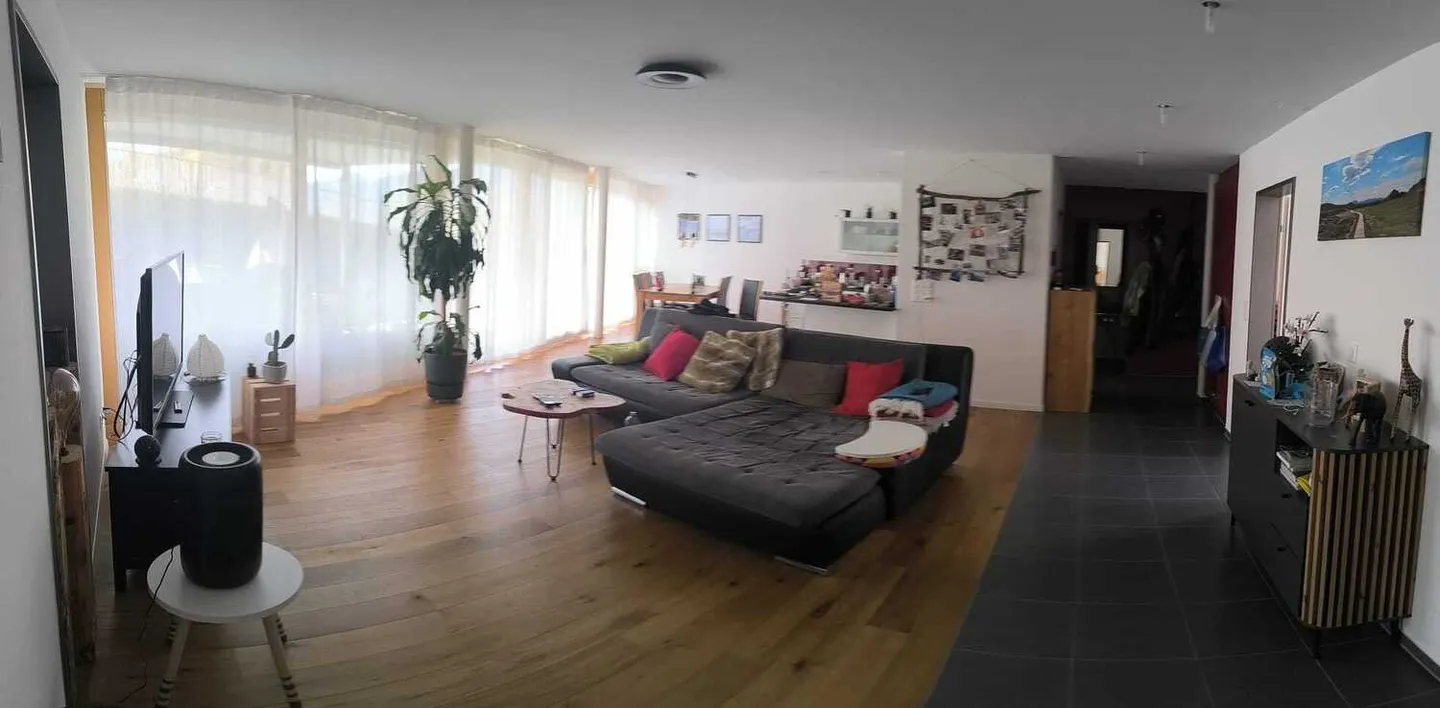 Ampio appartamento 3.5 locali - Foto 1 di 7