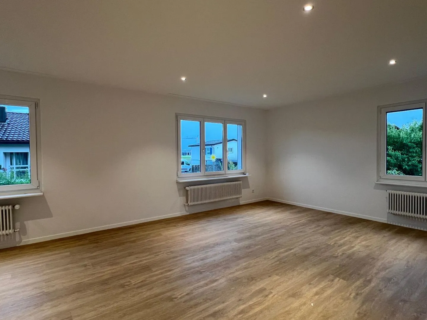 Ein Zuhause zum Verlieben - Modernisiertes Einfamilienhaus in Derendingen direkt am Bach! - Photo 8 of 21