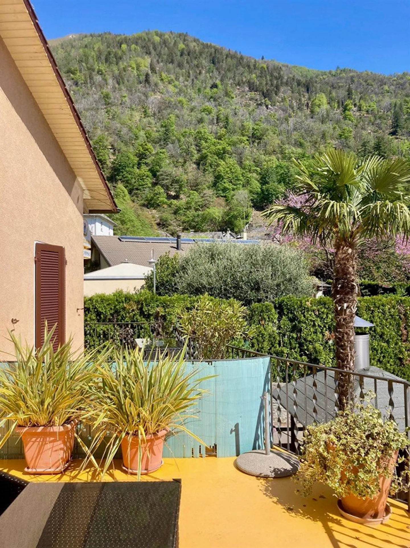 Small Guesthouse with Restaurant - Photo 10 of 13