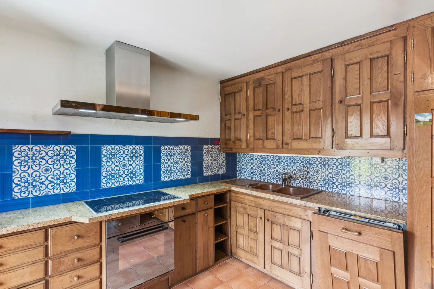 Sehr schönes Waadtländer Bauernhaus mit 6,5 Zimmern, Scheune und großem Grundstück! - Foto 3 von 9
