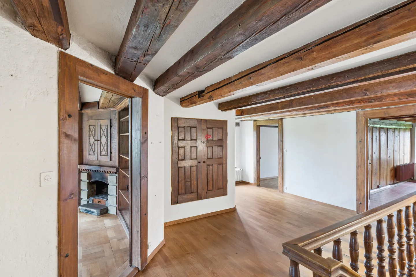 Sehr schönes Waadtländer Bauernhaus mit 6,5 Zimmern, Scheune und großem Grundstück! - Foto 6 von 9